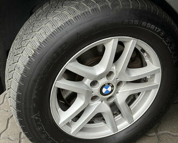 Черный БМВ Х5, объемом двигателя 3 л и пробегом 370 тыс. км за 10900 $, фото 28 на Automoto.ua