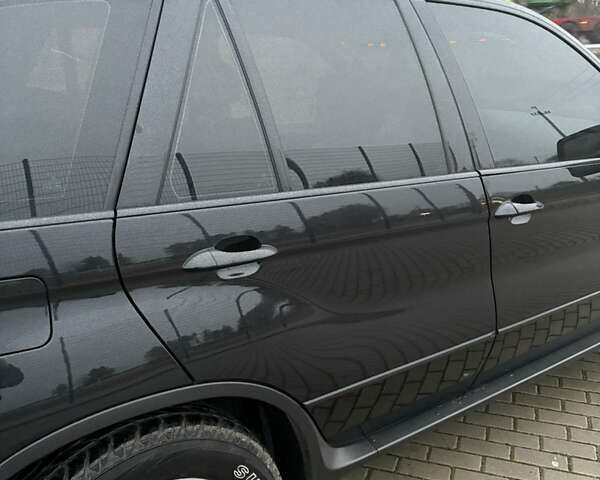 Черный БМВ Х5, объемом двигателя 2.99 л и пробегом 334 тыс. км за 11200 $, фото 25 на Automoto.ua