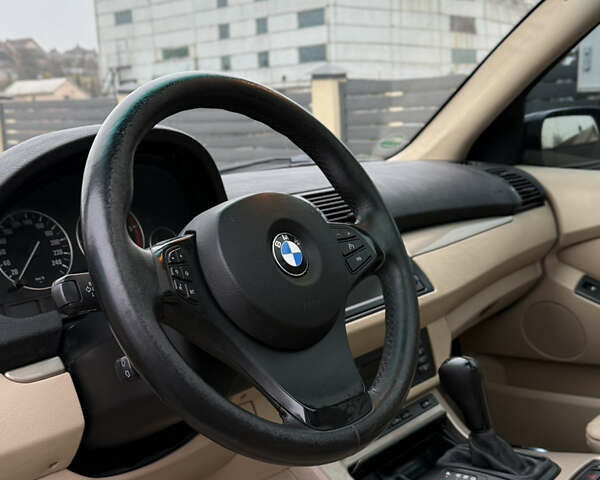 Черный БМВ Х5, объемом двигателя 3 л и пробегом 370 тыс. км за 10900 $, фото 30 на Automoto.ua