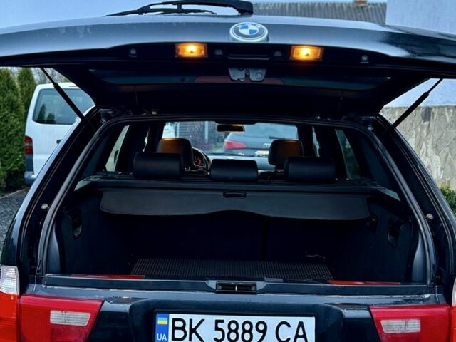 Чорний БМВ Х5, об'ємом двигуна 3 л та пробігом 352 тис. км за 12000 $, фото 4 на Automoto.ua