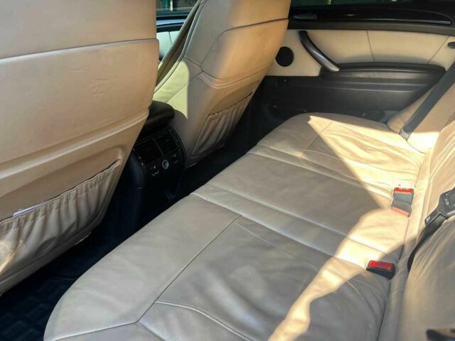 Чорний БМВ Х5, об'ємом двигуна 4.8 л та пробігом 280 тис. км за 13300 $, фото 17 на Automoto.ua