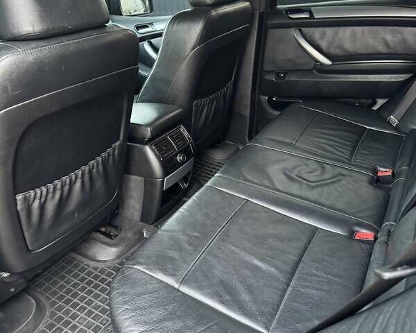 Чорний БМВ Х5, об'ємом двигуна 2.99 л та пробігом 344 тис. км за 11400 $, фото 14 на Automoto.ua