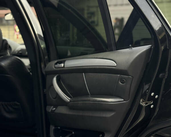 Чорний БМВ Х5, об'ємом двигуна 2.99 л та пробігом 400 тис. км за 11200 $, фото 49 на Automoto.ua