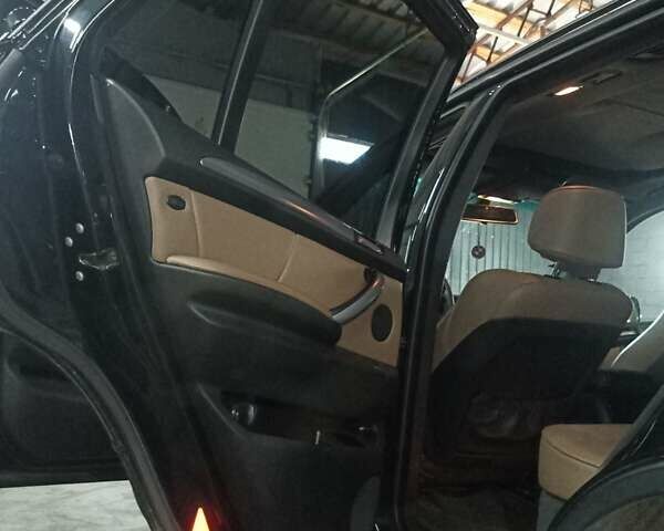 Черный БМВ Х5, объемом двигателя 3 л и пробегом 380 тыс. км за 12600 $, фото 13 на Automoto.ua