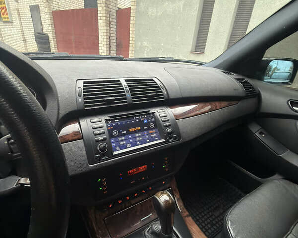 Черный БМВ Х5, объемом двигателя 3 л и пробегом 373 тыс. км за 9500 $, фото 21 на Automoto.ua