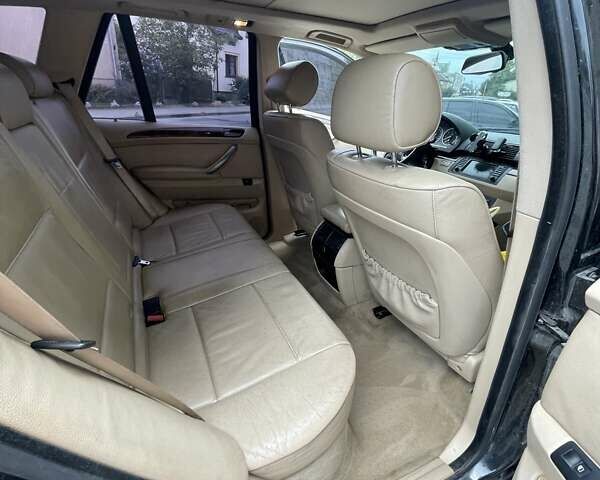 Черный БМВ Х5, объемом двигателя 3 л и пробегом 285 тыс. км за 11990 $, фото 17 на Automoto.ua