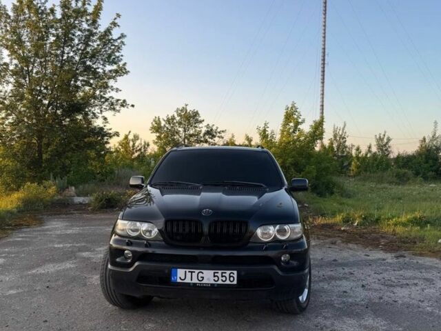 Черный БМВ Х5, объемом двигателя 0 л и пробегом 370 тыс. км за 7500 $, фото 1 на Automoto.ua