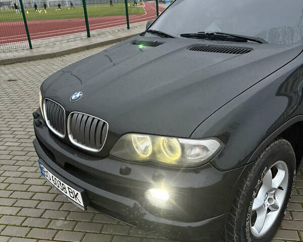 Черный БМВ Х5, объемом двигателя 2.99 л и пробегом 334 тыс. км за 11200 $, фото 14 на Automoto.ua