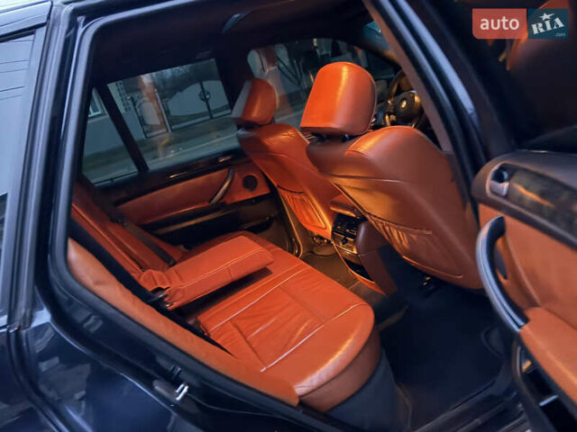 Черный БМВ Х5, объемом двигателя 2.99 л и пробегом 320 тыс. км за 9950 $, фото 7 на Automoto.ua