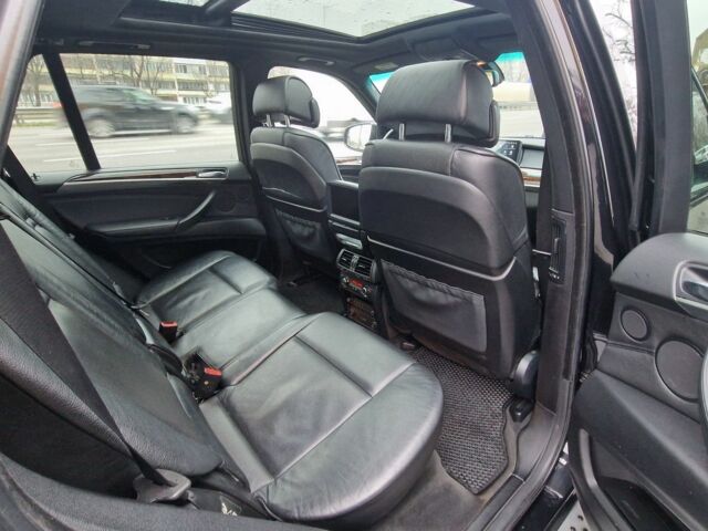 Черный БМВ Х5, объемом двигателя 3 л и пробегом 326 тыс. км за 8700 $, фото 21 на Automoto.ua