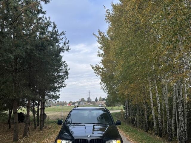 Черный БМВ Х5, объемом двигателя 3 л и пробегом 370 тыс. км за 6500 $, фото 1 на Automoto.ua