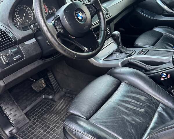 Чорний БМВ Х5, об'ємом двигуна 2.99 л та пробігом 344 тис. км за 11400 $, фото 15 на Automoto.ua