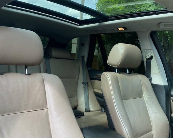 Черный БМВ Х5, объемом двигателя 3 л и пробегом 318 тыс. км за 11900 $, фото 8 на Automoto.ua