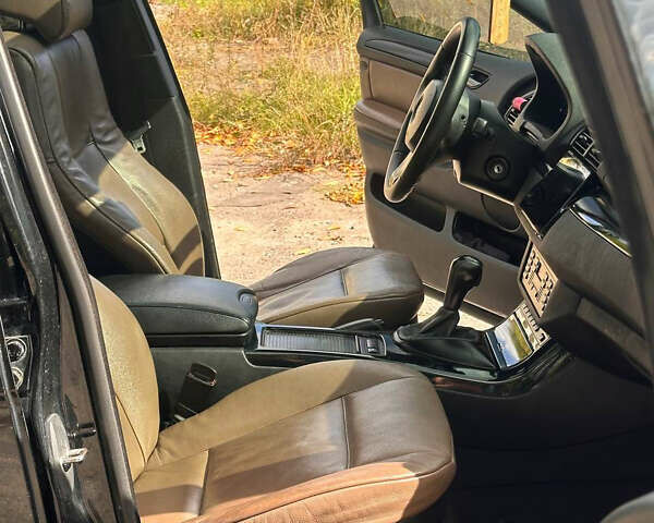 Чорний БМВ Х5, об'ємом двигуна 3 л та пробігом 400 тис. км за 11500 $, фото 13 на Automoto.ua