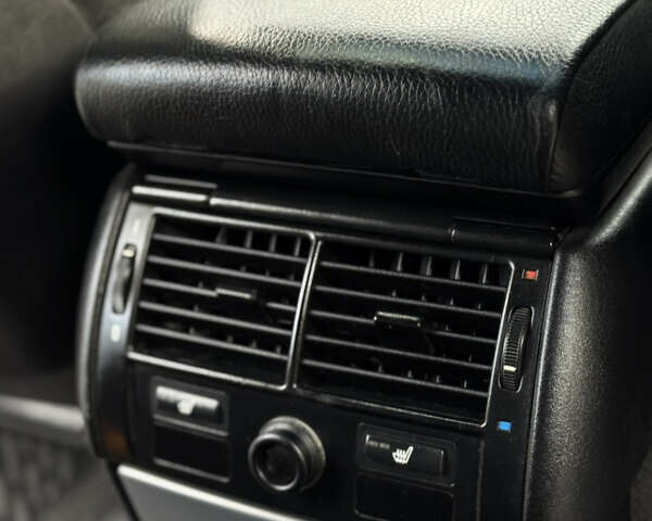 Чорний БМВ Х5, об'ємом двигуна 2.99 л та пробігом 400 тис. км за 11200 $, фото 62 на Automoto.ua