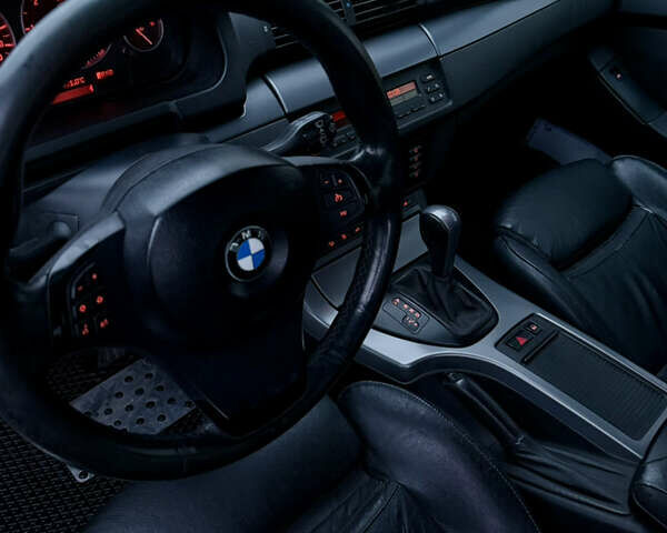 Черный БМВ Х5, объемом двигателя 3 л и пробегом 352 тыс. км за 12000 $, фото 9 на Automoto.ua