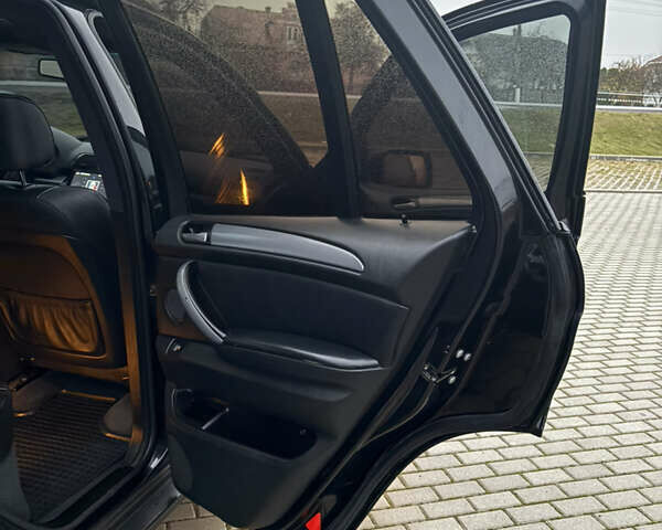 Черный БМВ Х5, объемом двигателя 2.99 л и пробегом 334 тыс. км за 11200 $, фото 51 на Automoto.ua