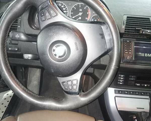 Черный БМВ Х5, объемом двигателя 3 л и пробегом 380 тыс. км за 12600 $, фото 19 на Automoto.ua