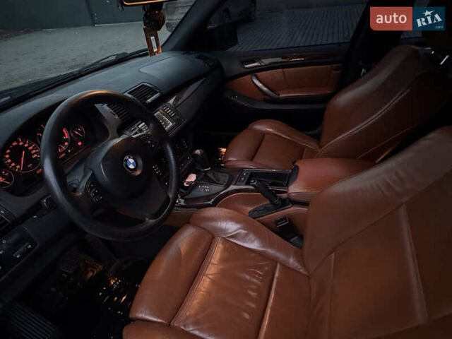Черный БМВ Х5, объемом двигателя 2.98 л и пробегом 313 тыс. км за 14000 $, фото 15 на Automoto.ua