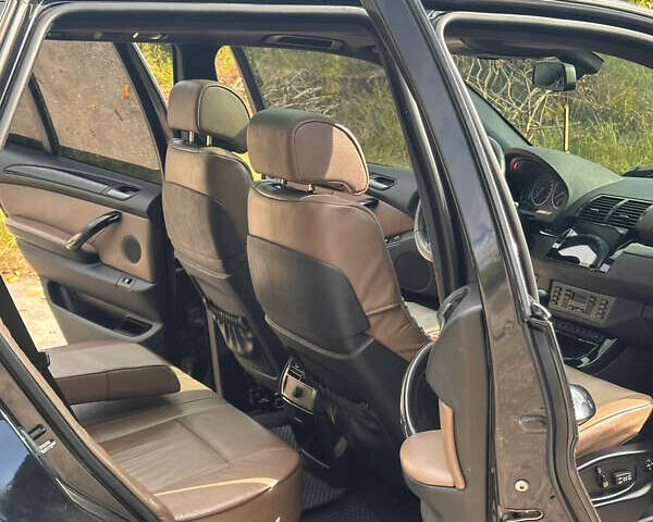 Чорний БМВ Х5, об'ємом двигуна 3 л та пробігом 400 тис. км за 11500 $, фото 18 на Automoto.ua