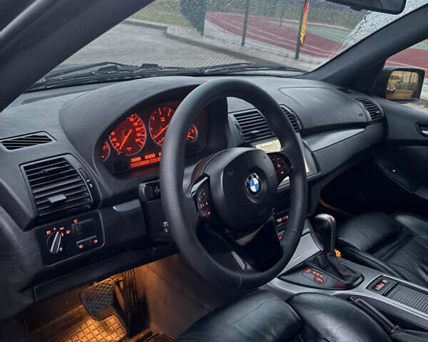 Черный БМВ Х5, объемом двигателя 2.99 л и пробегом 334 тыс. км за 11200 $, фото 36 на Automoto.ua