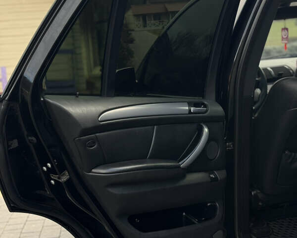 Чорний БМВ Х5, об'ємом двигуна 2.99 л та пробігом 400 тис. км за 11200 $, фото 33 на Automoto.ua