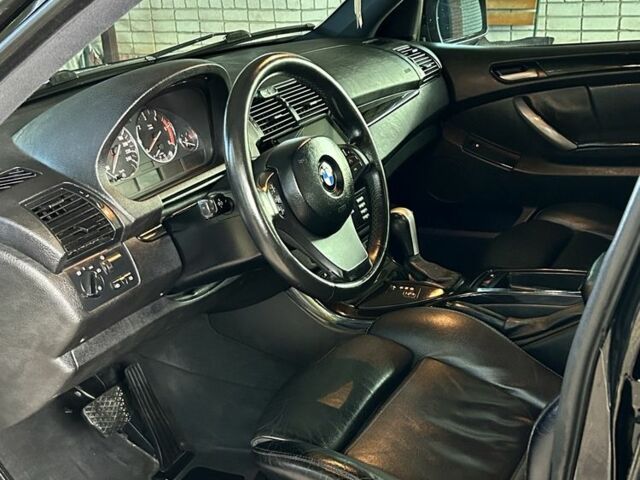 Черный БМВ Х5, объемом двигателя 2.9 л и пробегом 500 тыс. км за 12500 $, фото 12 на Automoto.ua