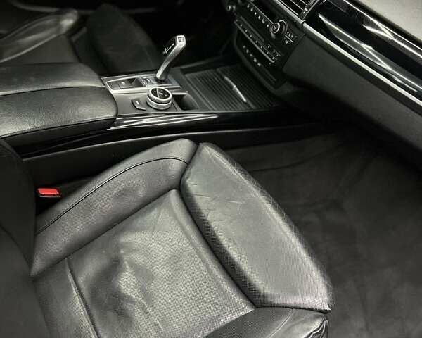 Чорний БМВ Х5, об'ємом двигуна 3 л та пробігом 320 тис. км за 12000 $, фото 8 на Automoto.ua