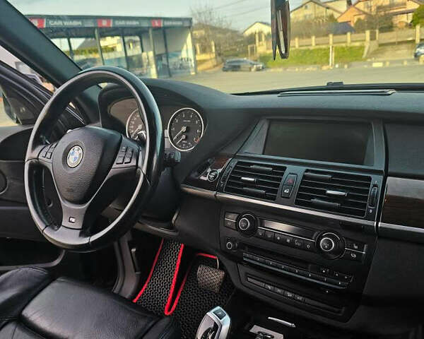 Черный БМВ Х5, объемом двигателя 4.8 л и пробегом 200 тыс. км за 14500 $, фото 4 на Automoto.ua