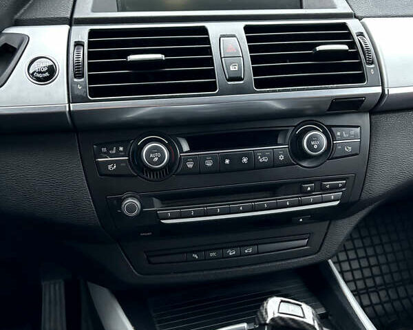 Черный БМВ Х5, объемом двигателя 2.99 л и пробегом 400 тыс. км за 13700 $, фото 43 на Automoto.ua