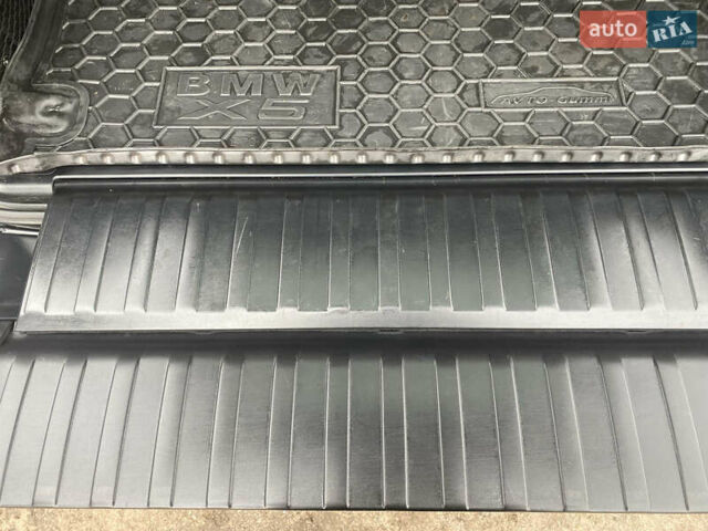 Черный БМВ Х5, объемом двигателя 3 л и пробегом 240 тыс. км за 12000 $, фото 36 на Automoto.ua
