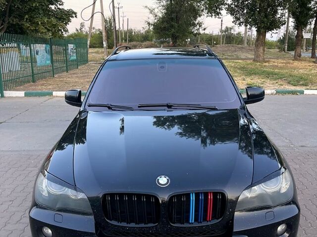 Чорний БМВ Х5, об'ємом двигуна 3 л та пробігом 300 тис. км за 13500 $, фото 4 на Automoto.ua