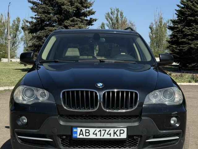 Черный БМВ Х5, объемом двигателя 3 л и пробегом 327 тыс. км за 9500 $, фото 1 на Automoto.ua
