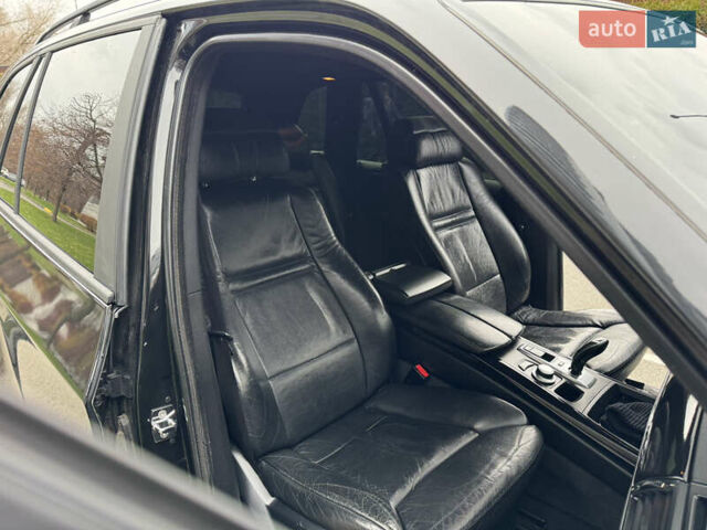 Черный БМВ Х5, объемом двигателя 4.8 л и пробегом 326 тыс. км за 9300 $, фото 16 на Automoto.ua