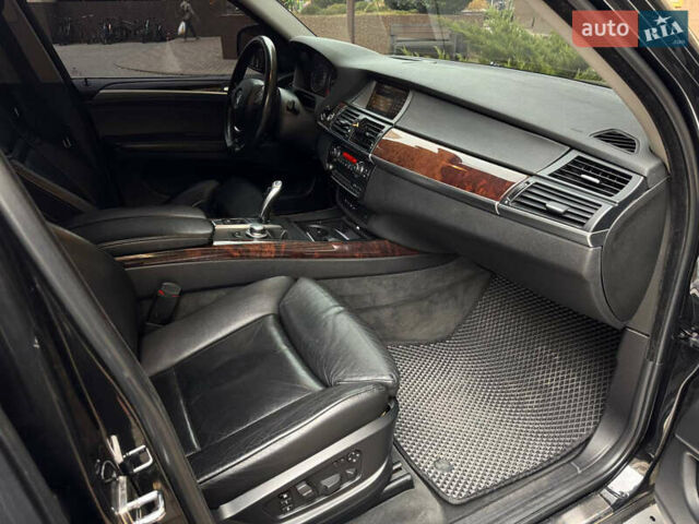 Черный БМВ Х5, объемом двигателя 4.8 л и пробегом 234 тыс. км за 11900 $, фото 29 на Automoto.ua