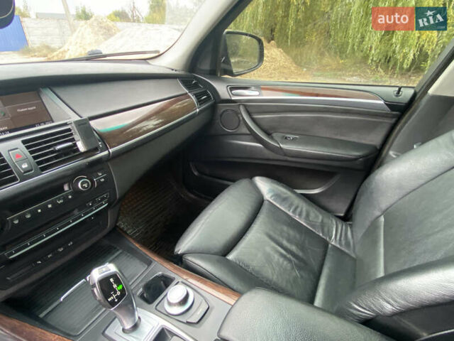 Черный БМВ Х5, объемом двигателя 3 л и пробегом 240 тыс. км за 12000 $, фото 24 на Automoto.ua