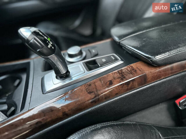 Черный БМВ Х5, объемом двигателя 3 л и пробегом 270 тыс. км за 12250 $, фото 56 на Automoto.ua