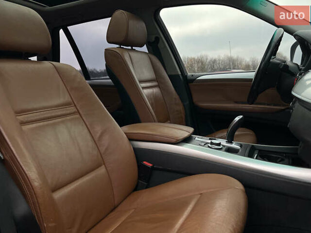 Черный БМВ Х5, объемом двигателя 4.8 л и пробегом 202 тыс. км за 12500 $, фото 16 на Automoto.ua