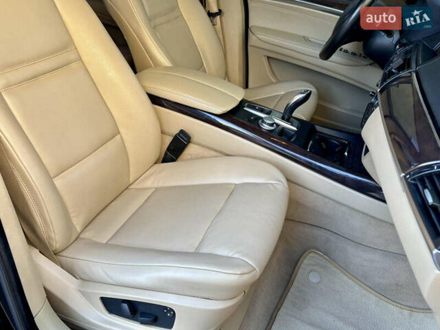 Черный БМВ Х5, объемом двигателя 4.8 л и пробегом 287 тыс. км за 8700 $, фото 19 на Automoto.ua