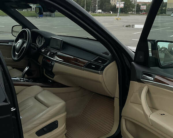 Черный БМВ Х5, объемом двигателя 3 л и пробегом 380 тыс. км за 12500 $, фото 26 на Automoto.ua