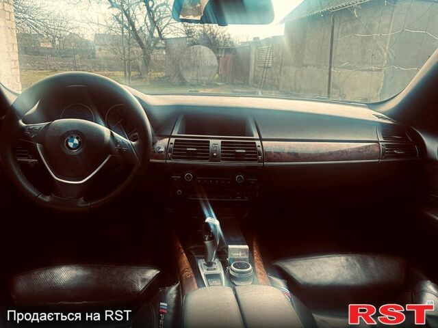 Черный БМВ Х5, объемом двигателя 4.8 л и пробегом 340 тыс. км за 11999 $, фото 7 на Automoto.ua