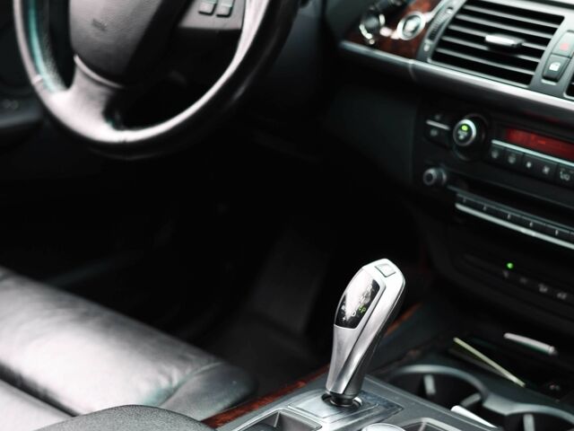 Черный БМВ Х5, объемом двигателя 3 л и пробегом 2 тыс. км за 14000 $, фото 5 на Automoto.ua