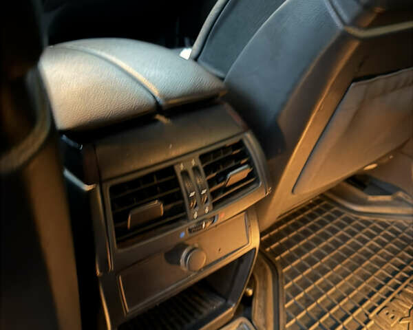 Черный БМВ Х5, объемом двигателя 3 л и пробегом 265 тыс. км за 12500 $, фото 18 на Automoto.ua