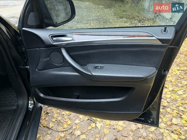 Черный БМВ Х5, объемом двигателя 3 л и пробегом 265 тыс. км за 12500 $, фото 22 на Automoto.ua