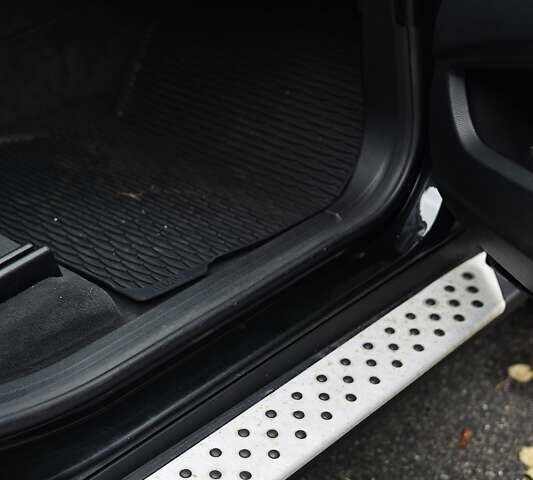 Черный БМВ Х5, объемом двигателя 3 л и пробегом 153 тыс. км за 14000 $, фото 12 на Automoto.ua