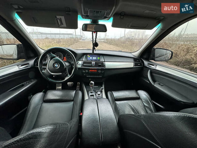 Черный БМВ Х5, объемом двигателя 2.99 л и пробегом 258 тыс. км за 15000 $, фото 12 на Automoto.ua