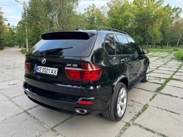 Черный БМВ Х5, объемом двигателя 4.8 л и пробегом 300 тыс. км за 11000 $, фото 4 на Automoto.ua