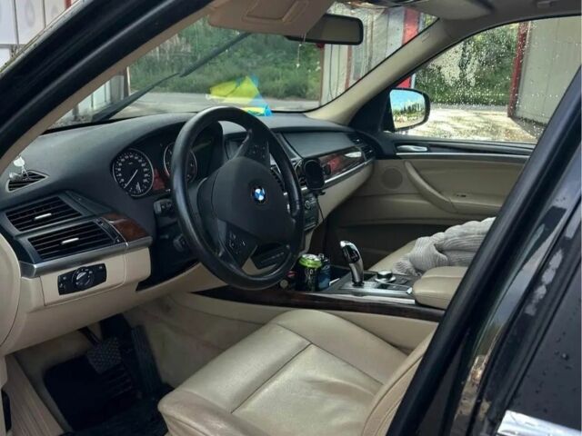 Чорний БМВ Х5, об'ємом двигуна 3 л та пробігом 307 тис. км за 3300 $, фото 4 на Automoto.ua