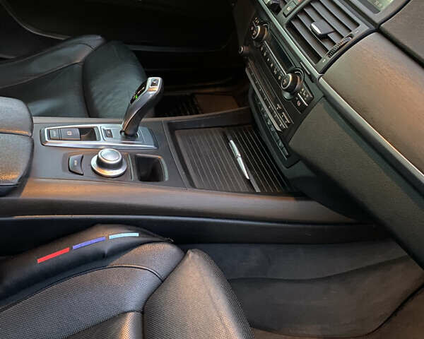 Чорний БМВ Х5, об'ємом двигуна 3 л та пробігом 351 тис. км за 16500 $, фото 10 на Automoto.ua