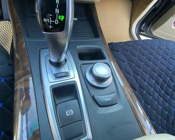 Чорний БМВ Х5, об'ємом двигуна 3 л та пробігом 272 тис. км за 12000 $, фото 25 на Automoto.ua